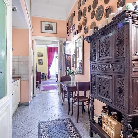 Jozsef-corvin 부다페스트