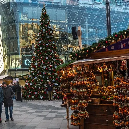 Jozsef-corvin Appartement *